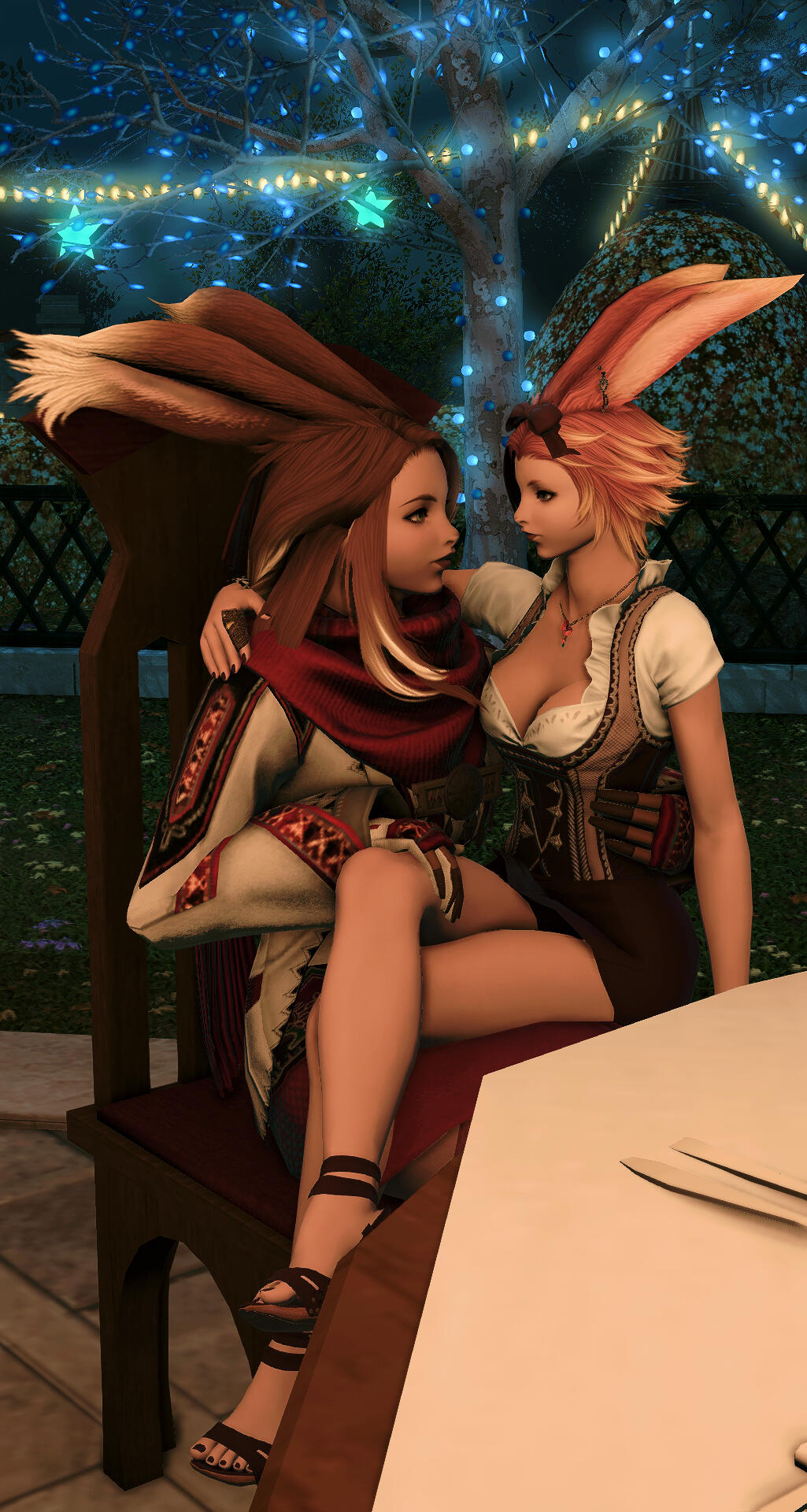 The Bee's Knees Logo